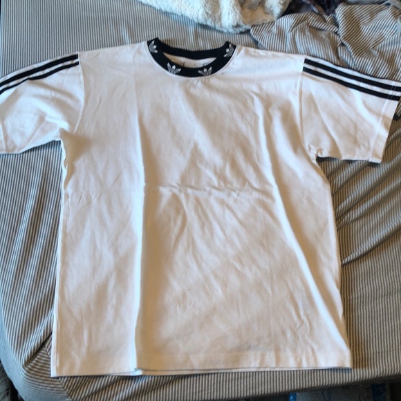 NWOT adidas x UO Trefoil Ribbed Collar Tee - Picture 10 of 13